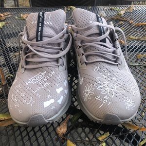 Nike air zoom Pegasus 38….. worn 1 time….. mint condition